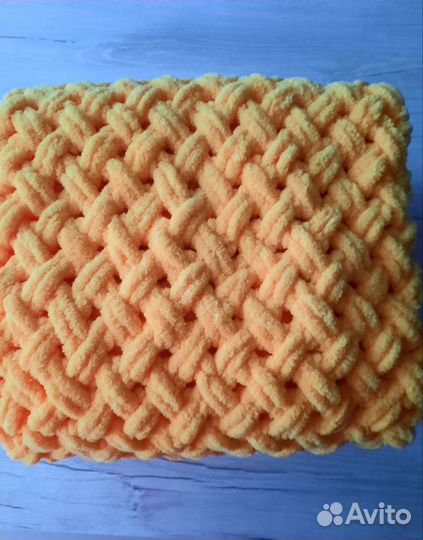 Плед детский вязаный 85х85