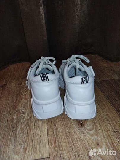 Кроссовки натуральная кожа