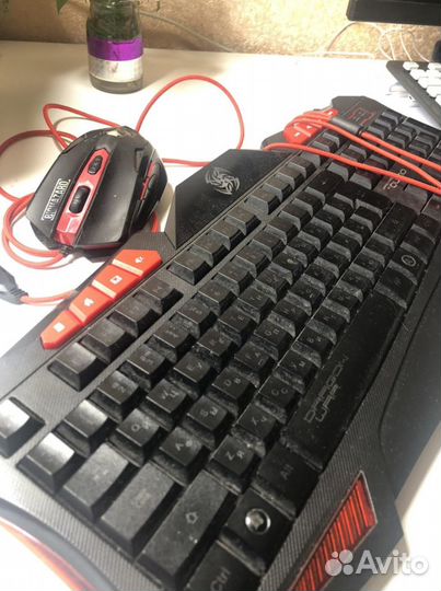 Клавиатура и мышь Qumo Dragon War
