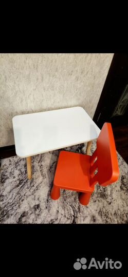 Табурет IKEA и стол
