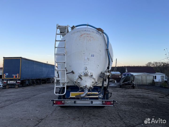 Полуприцеп зерновоз Benalu TF34C13NL, 1999