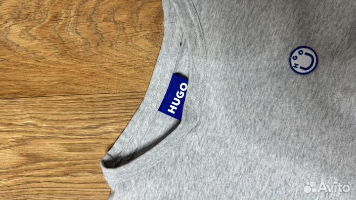 Свитшот тонкий Hugo Boss M