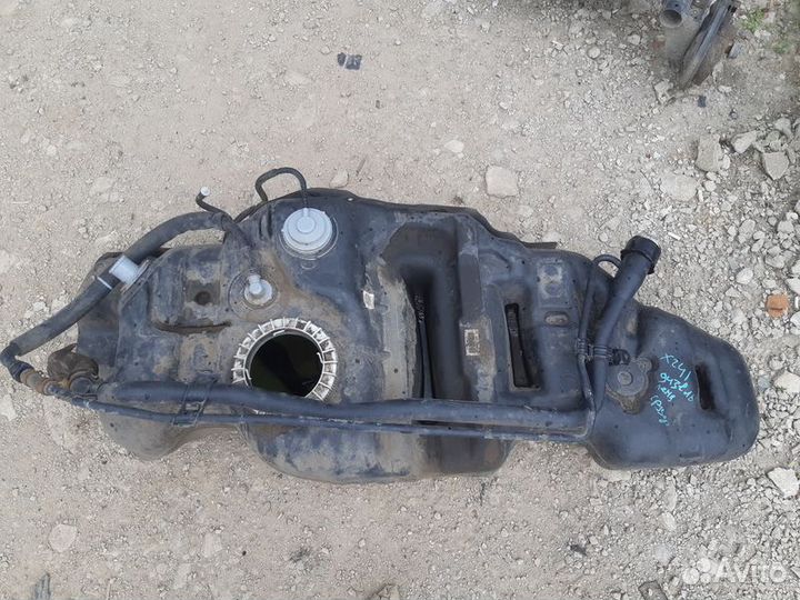 Бак топливный Toyota Land Cruiser