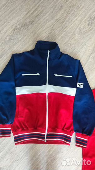 Спортивный костюм женский