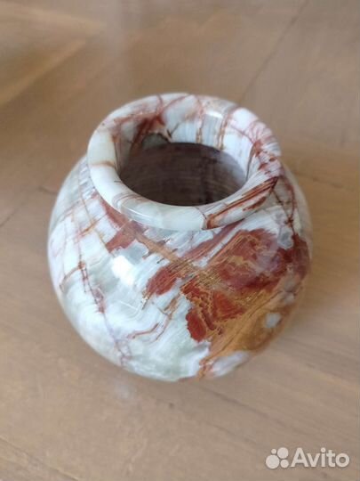 Ваза, ваза для фруктов и черепаха оникс