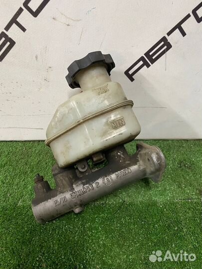 Гтц главный тормозной цилиндр Hyundai Elantra XD