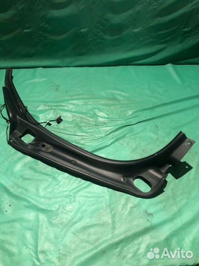 Накладка проема багажной двери Mercedes-Benz M