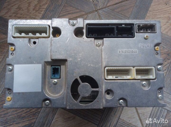 Магнитофон Nissan Teana J32