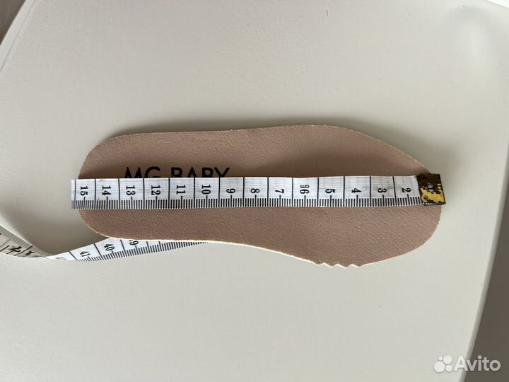 Сандалии для девочки 24 размер новые