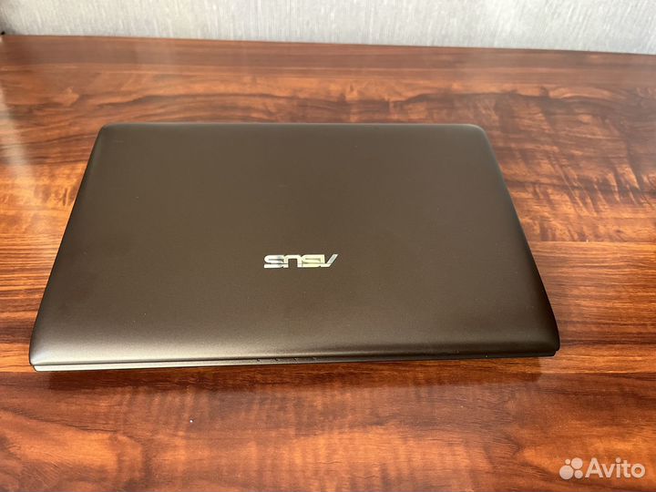 Ноутбук asus Eee PC 1025C