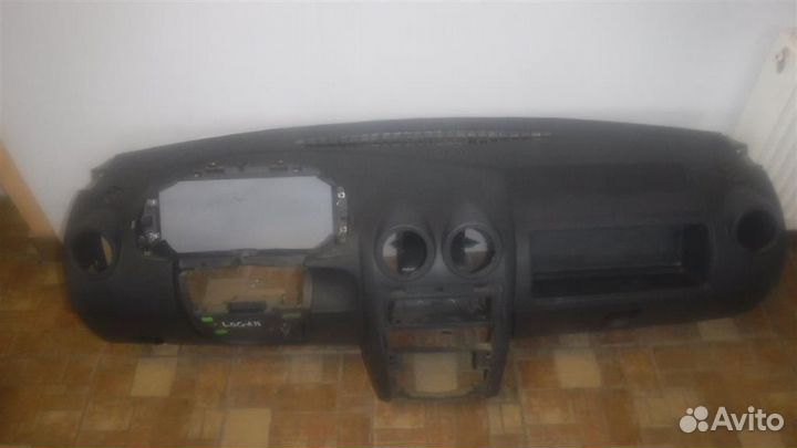 Торпедо Renault Logan I 2005-2014