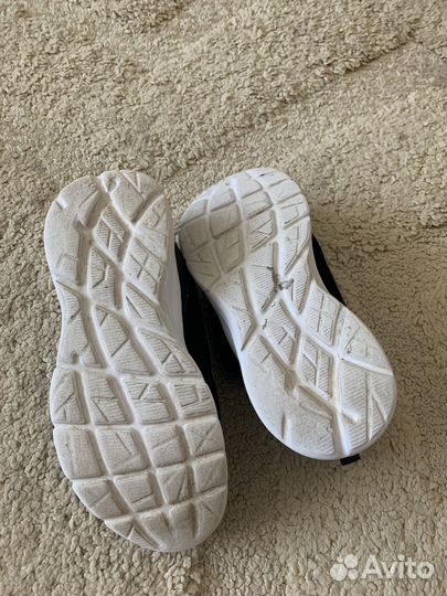 Кроссовки 31