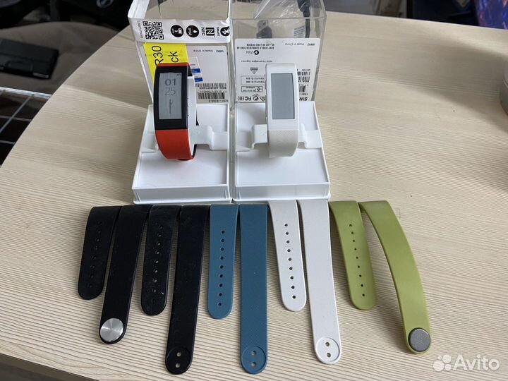 Браслет Sony SWR30