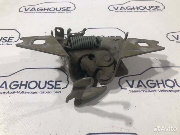 Замок капота Volkswagen Passat B3 1991