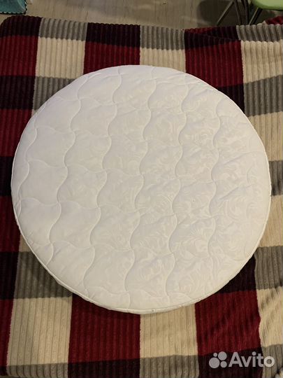 Матрас круглый 75*75 с простынями и наматраснико