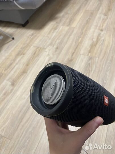 JBL Charge 4 черная