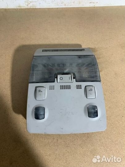 Плафон подсветки салона Audi A4 B7 BFB 1.8L 2005