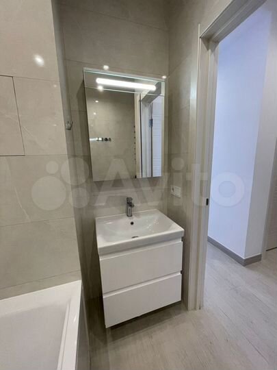 2-к. квартира, 52 м², 3/16 эт.