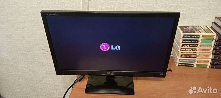 Монитор lg flatron e2241