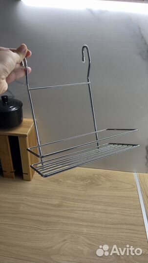 Рейлинг для кухни с полками