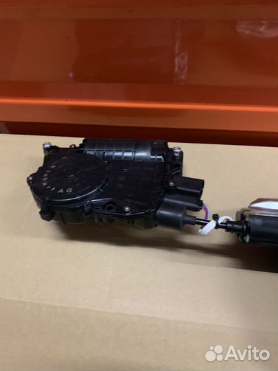 Замок задний левый BMW Е70,Е71