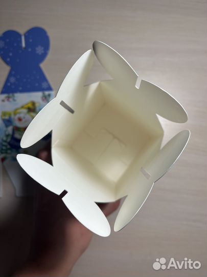 Коробка подарочная новогодняя