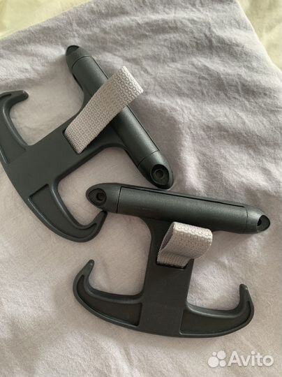 Крючок в багажник 1k867615a и папка под документы