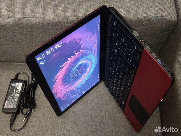 Ноутбук Toshiba