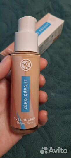 Тональный крем Ив Роше 