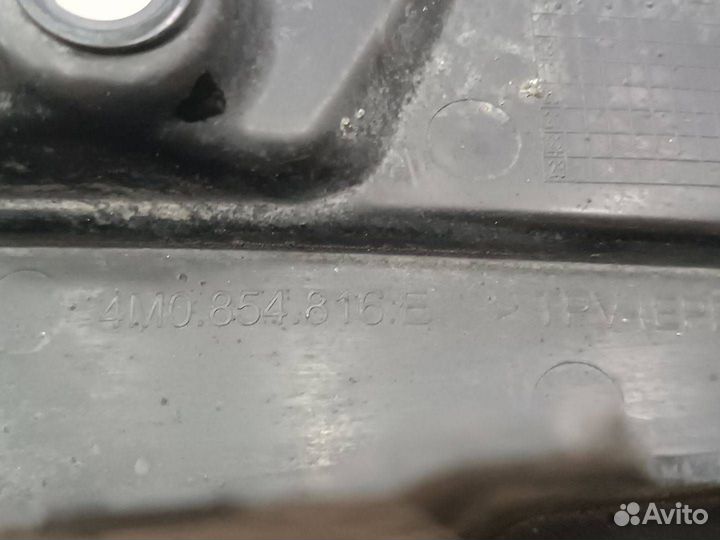 Брызговик 4M0854816E Audi Q7 4M 0