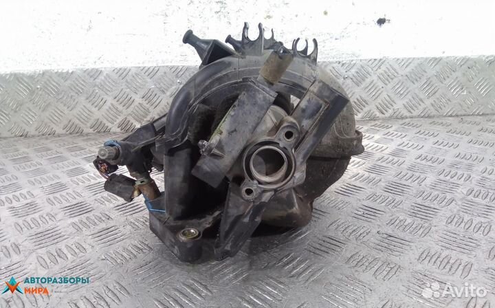 Коллектор впускной Volkswagen Golf 5 2006