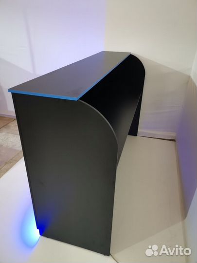 Стойка ресепшен