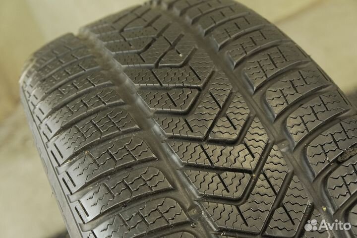 Pirelli Winter Sottozero 3 255/35 R19 96H