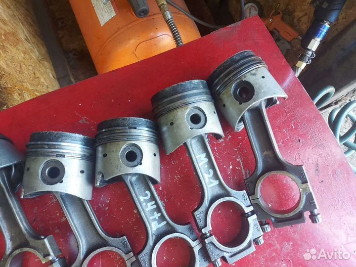 Поршень с шатуном для BMW 2.4td M21