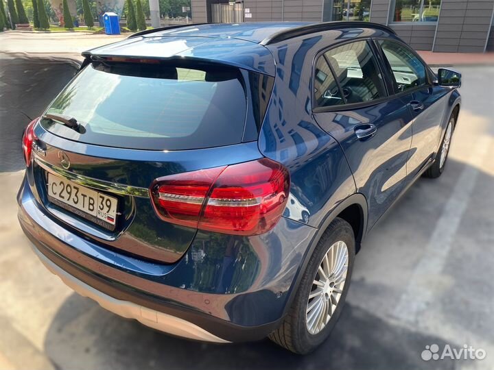 Аренда / прокат Mercedes-Benz GLA 200