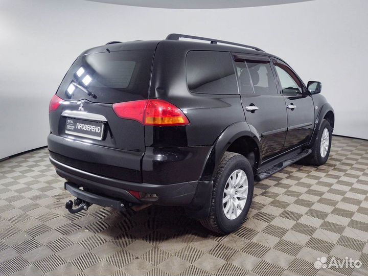 Mitsubishi Pajero Sport, 2011
