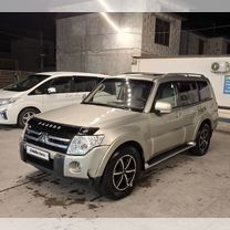 Mitsubishi Pajero 3.2 AT, 2009, 280 000 км, с пробегом, цена 1 100 000 руб.