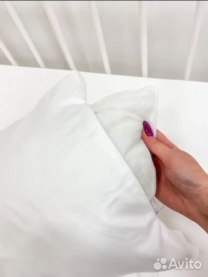 Бортики в кроватку + одеяло + подушка