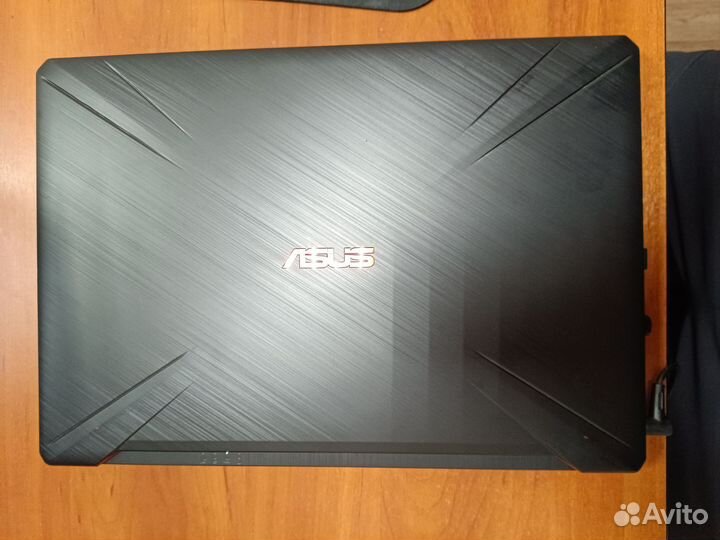 Asus GTX1060 6GB i5-6300HQ nvme256 16DDR4 17