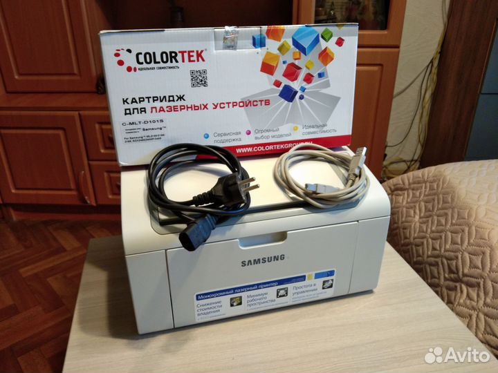 ML2165 почти новый,прошит,новый картридж в упаковк
