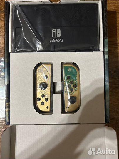 Nintendo switch oled Zelda limited edition + игра