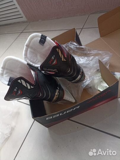 Хоккейные коньки bauer vapor X2,7