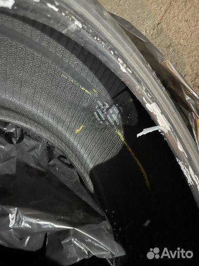Rapid P609 245/40 R17