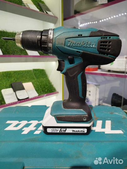Шуруповерт Makita DF457D