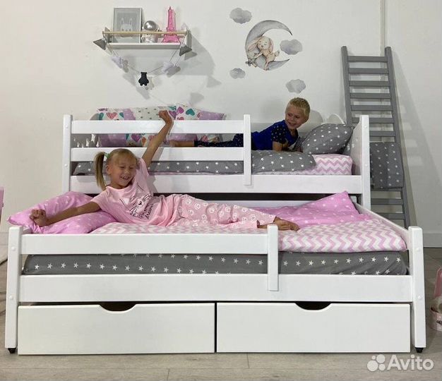 Детская двухъярусная выдвижная кровать