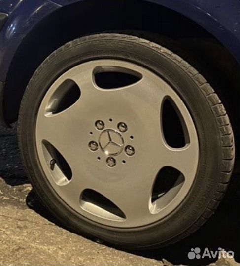 Колпачок серебристый mercedes 75 мм с хром звездой