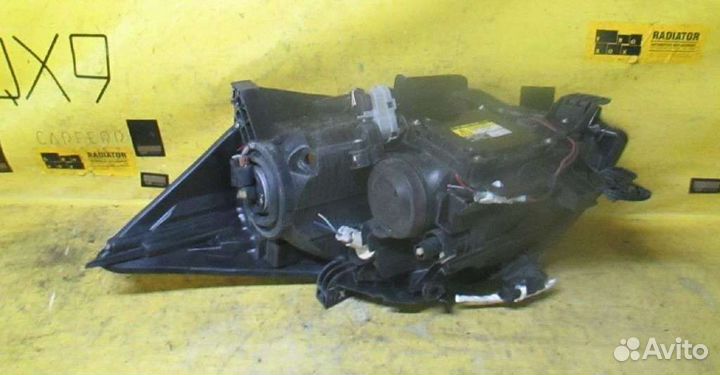 Фары Toyota Auris zre152h