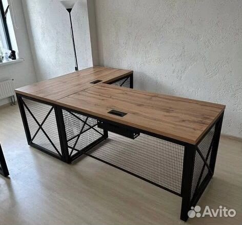 Стол офисный лофт