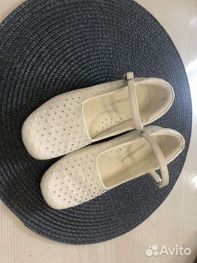 Туфли для девочки белые 30