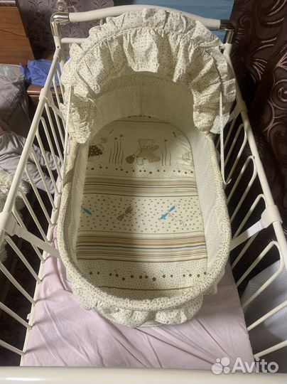 Детская кроватка